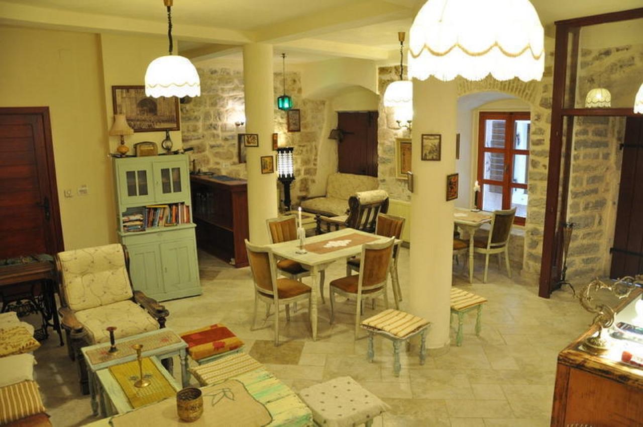 Old Town Youth Hostel Kotor Extérieur photo